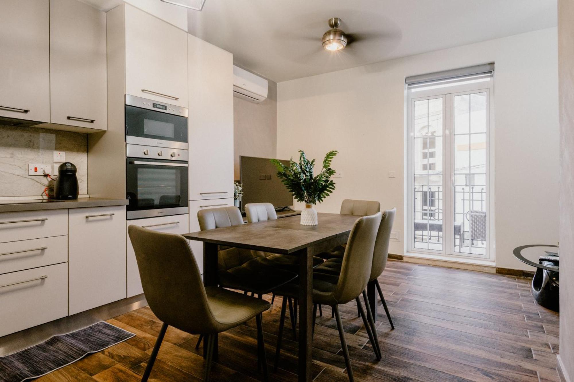 La88 Bayview Apartment I 슬리에마 외부 사진